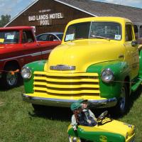 2011-Medora-Car-Show48
